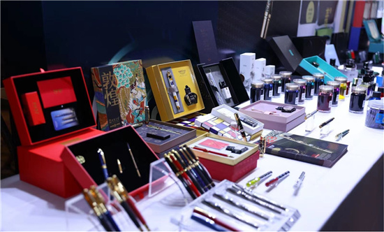 1685605105965652.jpg 1.jpg